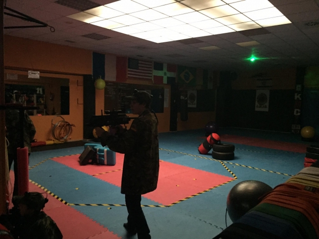 Laser ambientado con luz nocturna.jpg